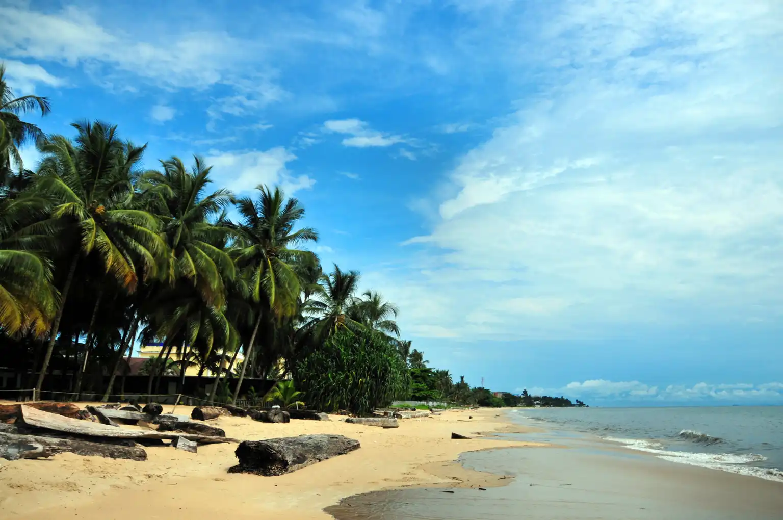 Découvrez Pointe Denis Beach au Gabon